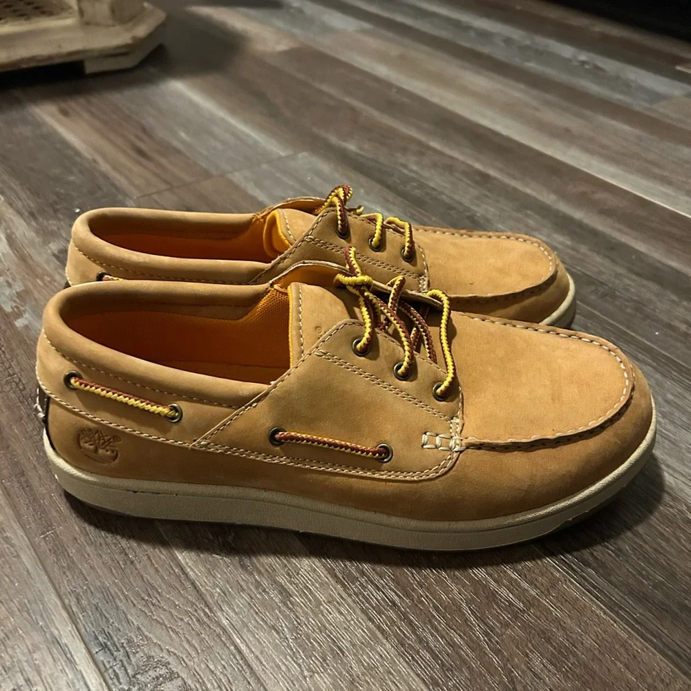 Timberland men’s boat shoes new buck 9.5 S22